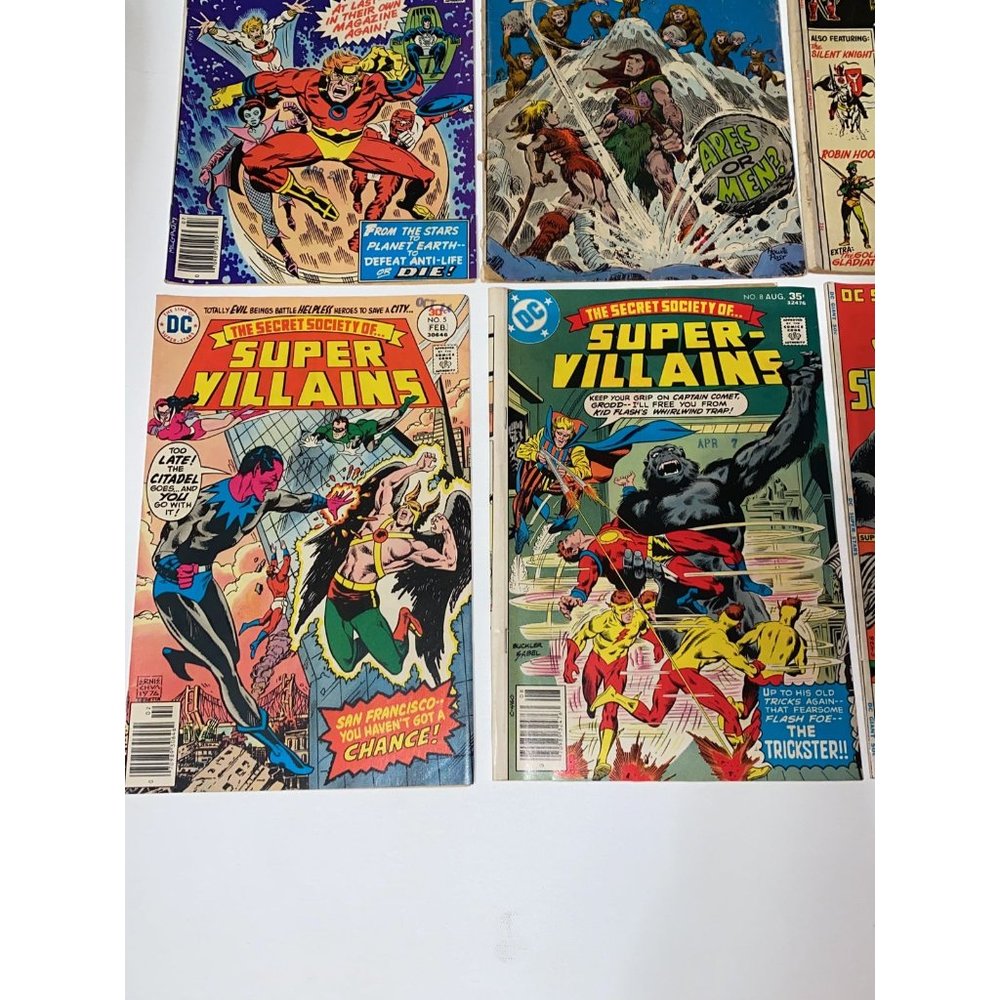 10 ASSORTED DC COMICS - Picture 2 of 9